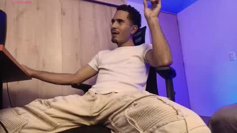 Daniel   thumb up me please its important Im new INDEPENDENT MODEL online show from 03-27-26, 01:33