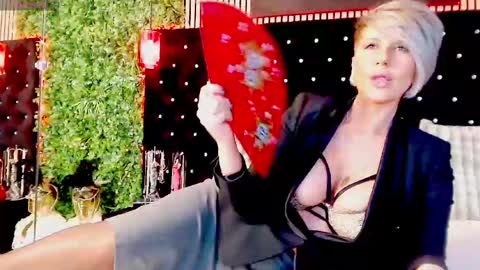 Snapshot of inanna_ishtar1 chatting on 03-10-26, 10:20 inanna_ishtar1 online show from 03-10-26, 10:20