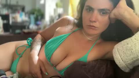 Snapshot of inbedwithlexi chatting on 04-10-26, 06:23 InBedWithLexi online show from 04-10-26, 06:23
