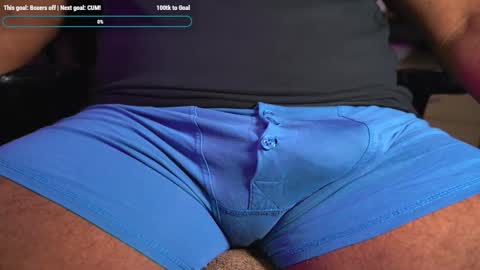 Snapshot of inchesblackuk chatting on 11-16-25, 05:29 Inches online show from 11-16-25, 05:29