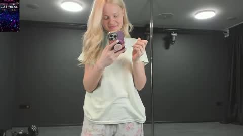 Masha online show from 05-22-26, 07:52