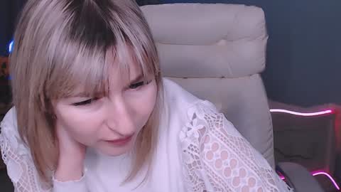 incredible_ariela online show from 12-18-24, 01:56