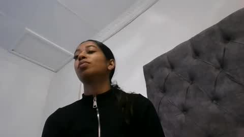 Snapshot of indanbella19 chatting on 06-04-26, 05:02 indanbella19 online show from 06-04-26, 05:02