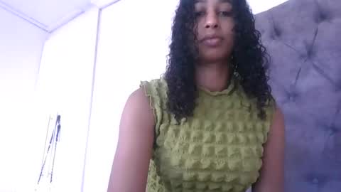 Snapshot of indanbella19 chatting on 06-07-26, 08:07 indanbella19 online show from 06-07-26, 08:07
