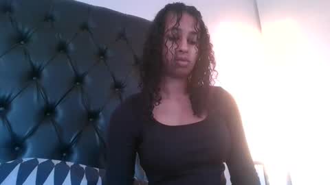 Snapshot of indanbella19 chatting on 06-08-26, 04:57 indanbella19 online show from 06-08-26, 04:57