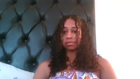 Snapshot of indanbella19 chatting on 06-19-26, 05:12 indanbella19 online show from 06-19-26, 05:12