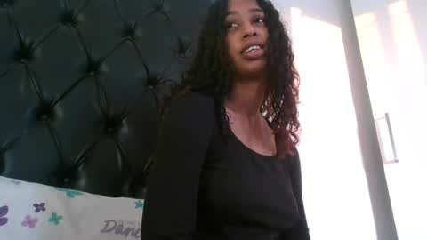 Snapshot of indanbella19 chatting on 06-25-26, 05:07 indanbella19 online show from 06-25-26, 05:07
