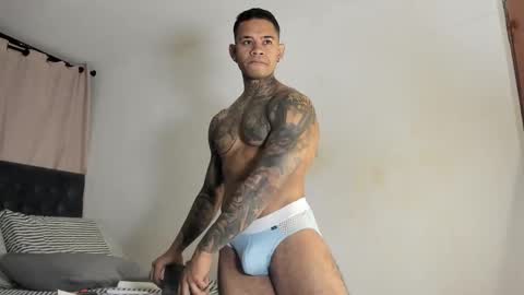 Snapshot of independent_project chatting on 02-21-25, 03:12 Jacobo online show from 02-21-25, 03:12