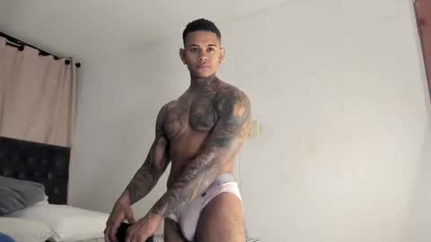 Snapshot of independent_project chatting on 03-04-25, 03:11 Jacobo online show from 03-04-25, 03:11