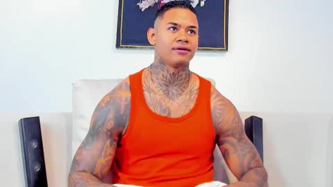 Snapshot of independent_project chatting on 10-30-25, 08:05 Jacobo online show from 10-30-25, 08:05