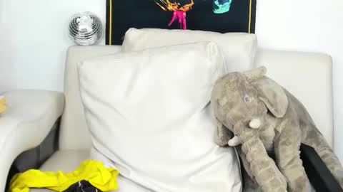 Snapshot of independent_project chatting on 01-13-26, 08:41 Jacobo online show from 01-13-26, 08:41