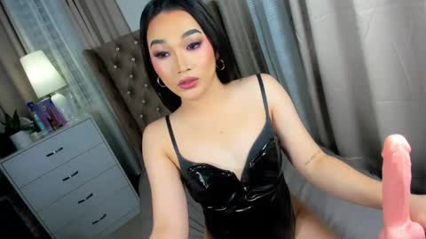 Snapshot of indestructabletrixie chatting on 12-24-24, 04:40 indestructabletrixie online show from 12-24-24, 04:40