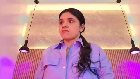 Indi Catalina online show from 10-03-25, 12:02