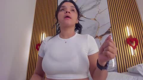 Indi Catalina online show from 03-17-26, 12:08