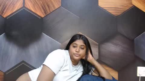 Snapshot of indian_rimmelx chatting on 04-29-26, 05:30 Melz online show from 04-29-26, 05:30