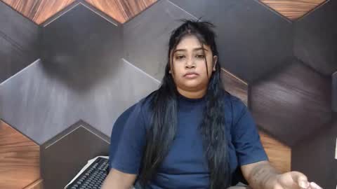 Snapshot of indian_rimmelx chatting on 05-27-26, 06:43 Melz online show from 05-27-26, 06:43