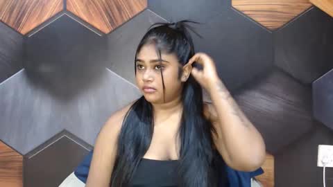 Snapshot of indian_rimmelx chatting on 05-29-26, 06:22 Melz online show from 05-29-26, 06:22