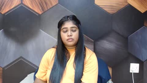 Snapshot of indian_rimmelx chatting on 06-06-26, 06:40 Melz online show from 06-06-26, 06:40