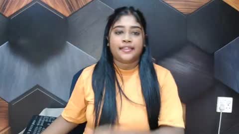 Melz online show from 06-18-26, 06:46