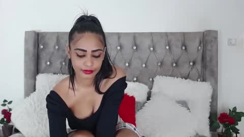 Jazmin online show from 02-06-25, 06:46