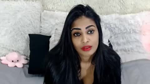 Jazmin online show from 05-15-26, 11:23