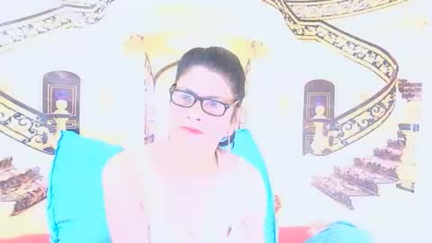 Snapshot of indianallure chatting on 03-26-26, 05:35 Femiez online show from 03-26-26, 05:35