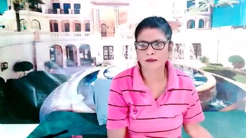 Snapshot of indianallure chatting on 05-25-26, 06:08 Femiez online show from 05-25-26, 06:08