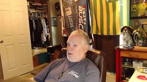 Papa online show from 09-21-25, 10:44