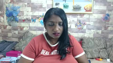 Snapshot of indianblue3 chatting on 12-14-25, 11:04 tracy online show from 12-14-25, 11:04