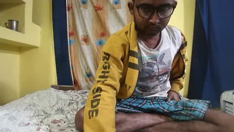 Snapshot of indiancumking chatting on 12-09-24, 12:45 inindiancumking online show from 12-09-24, 12:45