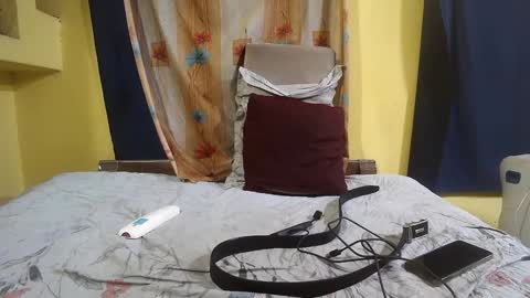 Snapshot of indiancumking chatting on 12-22-24, 03:44 inindiancumking online show from 12-22-24, 03:44