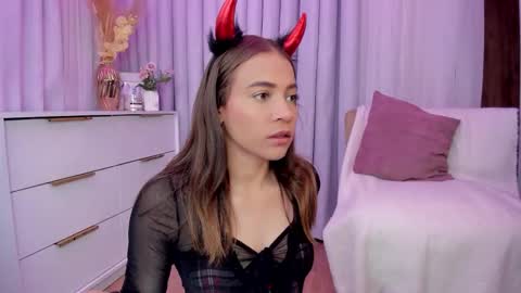 Snapshot of indiancutie_ chatting on 11-28-25, 05:04 MIA online show from 11-28-25, 05:04