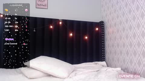 Snapshot of indiancutiie chatting on 12-10-24, 07:54 LITTLE AINHOA online show from 12-10-24, 07:54