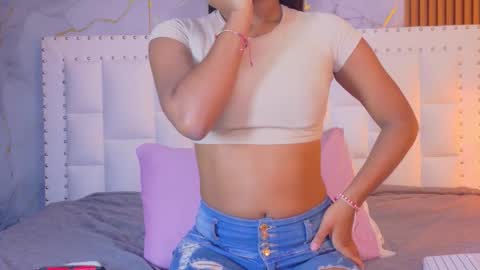 LITTLE AINHOA  online show from 03-17-26, 07:39