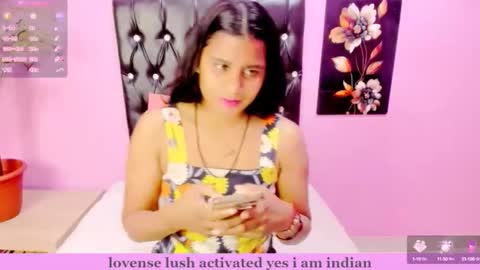 Snapshot of indianflame chatting on 09-30-25, 07:02 PARADISEQUEEN online show from 09-30-25, 07:02