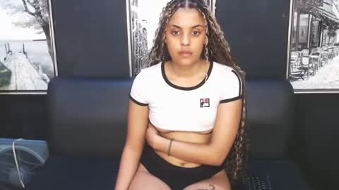 Snapshot of indianmila chatting on 06-15-26, 06:48 indianmila online show from 06-15-26, 06:48