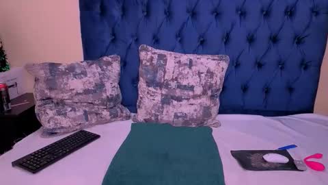 Mishka online show from 12-17-25, 05:41