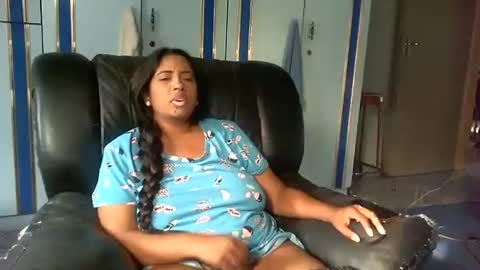 Snapshot of indianplaygal69 chatting on 12-03-24, 02:27 Indianpalgal69 online show from 12-03-24, 02:27