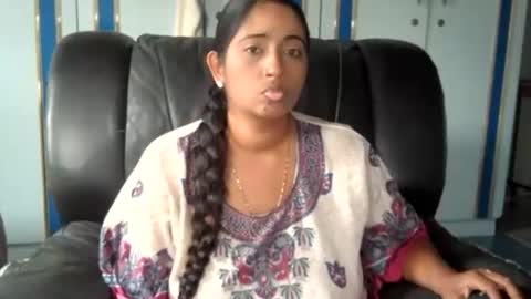 Snapshot of indianplaygal69 chatting on 12-10-24, 11:54 Indianpalgal69 online show from 12-10-24, 11:54