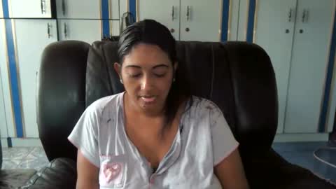 Snapshot of indianplaygal69 chatting on 02-08-25, 10:50 Indianpalgal69 online show from 02-08-25, 10:50