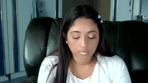 Snapshot of indianplaygal69 chatting on 09-20-25, 06:58 Indianpalgal69 online show from 09-20-25, 06:58