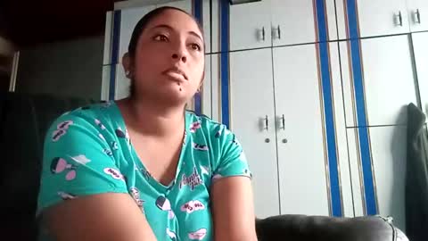Snapshot of indianplaygal69 chatting on 09-22-25, 06:04 Indianpalgal69 online show from 09-22-25, 06:04