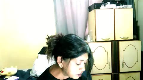 Snapshot of indianpleasures21 chatting on 05-23-26, 12:20 indianpleasures21 online show from 05-23-26, 12:20