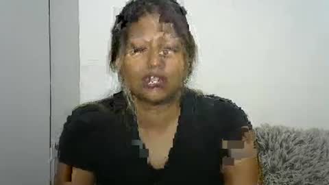 indianqtpie6 online show from 10-06-25, 08:06