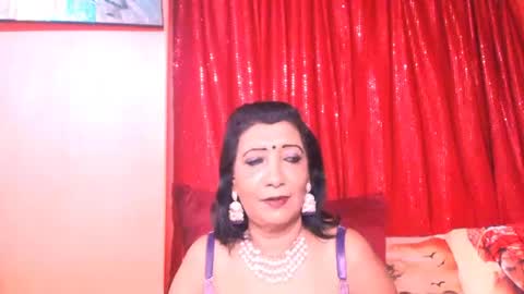 indiansarika65 online show from 06-17-26, 04:08