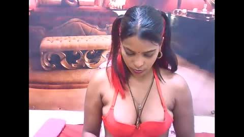 Snapshot of indiansexyass4u2luv chatting on 01-26-25, 06:48 indiansexyass4u2luv online show from 01-26-25, 06:48