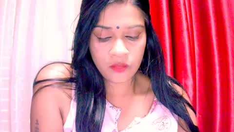 indiansexyy21 online show from 07-05-26, 08:16