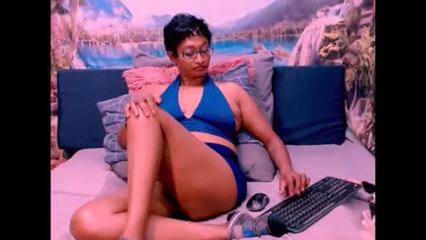 Snapshot of indianspicy69 chatting on 01-17-25, 06:54 Shreya online show from 01-17-25, 06:54