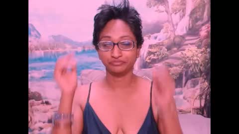 Snapshot of indianspicy69 chatting on 01-26-25, 10:46 Shreya online show from 01-26-25, 10:46