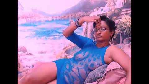 Snapshot of indianspicy69 chatting on 02-13-25, 09:09 Shreya online show from 02-13-25, 09:09